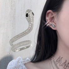 Load image into Gallery viewer, New Fashion Punk Butterfly Clip Earring for Teens Women Men Ear Cuffs Zinc Alloy Cool Jewelry Vintage Retro Chain Earings Metal