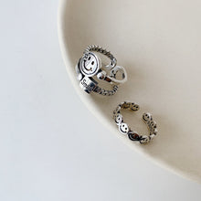 Load image into Gallery viewer, Vintage Smiling Face Finger Rings for Women Girl Punk Hip Hop Opening Adjustable Ring Weaving Rings Statement Jewelry Gift
