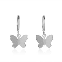 Load image into Gallery viewer, LATS Gold Silver Color Chain Butterfly Pendant Choker Necklace Women Statement Collares Bohemia Beach Jewelry Gift Collier Cheap