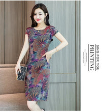 Load image into Gallery viewer, Xl-5xl 2019 Women Print Dresses Long Casual O-neck Cotton Dress Short Sleeves Mid-calf Plus Size Loose Vestidos Clothes